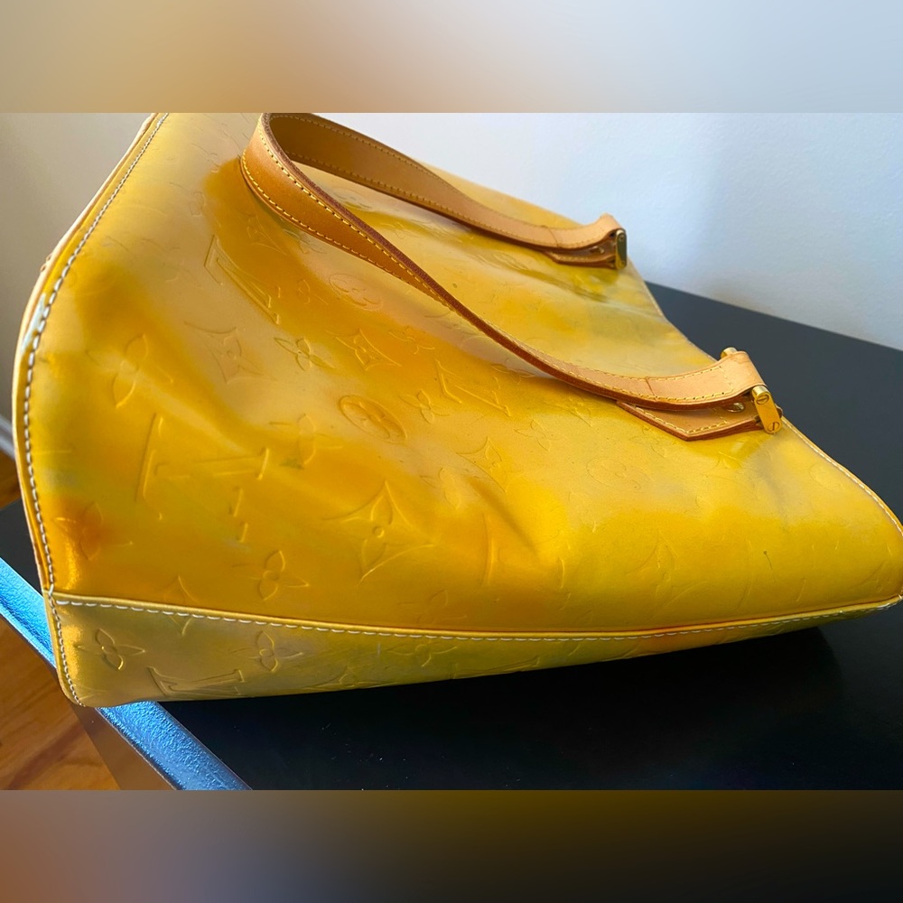Authentic Louis Vuitton Vernis Houston Shoulder Hand Bag Yellow - Picture 9 of 11